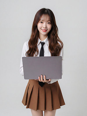 JPG 편집이미지 손 옷 여학생 감정 셔츠 교실 학교 넥타이 기술 웃음 노트북 학습 치마 의료성형뷰티 스타일 편집실사 AI인물포토 AI콘텐츠 학생 잡화 여자 교육 상의 하의 표정 신체부위 전자제품 CG 파일형식 AI포토