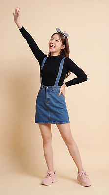 JPG 편집이미지 패션 포즈 백그라운드 모션 표정 미소 웃음 소녀 치마 사진촬영 청바지 즐거움 의료성형뷰티 스타일 편집실사 AI인물포토 AI콘텐츠 여자 감정 어린이 바지 하의 촬영 CG 파일형식 AI포토