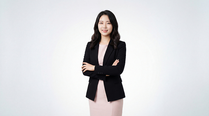 JPG 편집이미지 여자 포즈 백그라운드 모션 직장 표정 밝음 미소 정장 카메라 팔짱 깨끗함 단순화된 의료성형뷰티 편집실사 AI인물포토 AI콘텐츠 옷 컨셉 회사 사람 전자제품 CG 파일형식 AI포토