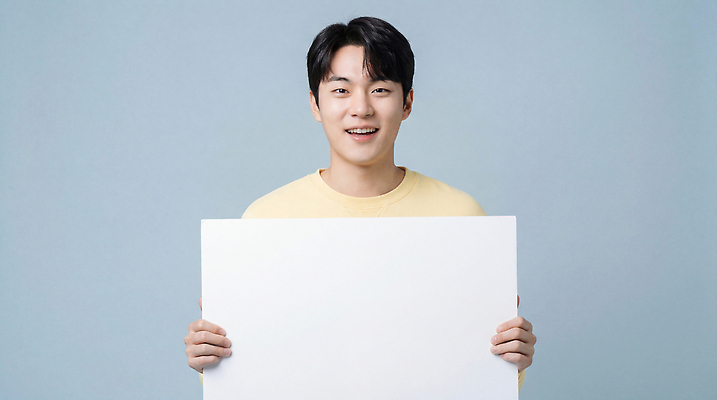 JPG 편집이미지 손 남자 행복 실내 표정 미소 사람 파란색 깨끗함 판넬 파란배경 의료성형뷰티 Cheerful Smiling 편집실사 AI인물포토 AI콘텐츠 감정 컬러 백그라운드 컨셉 내부 신체부위 CG 파일형식 AI포토