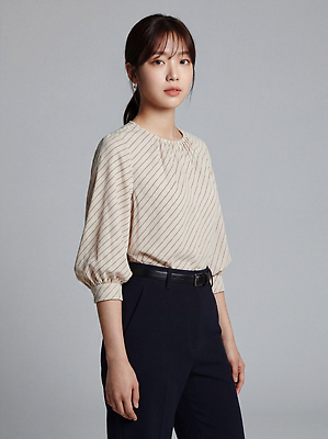 JPG 모델 편집이미지 디자인 옷 여자 패션 포즈 뷰티 촬영 줄무늬 블라우스 의료성형뷰티 스타일 편집실사 AI인물포토 AI콘텐츠 상의 무늬 사람 CG 파일형식 AI포토