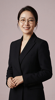 JPG 편집이미지 손 여자 패션 포즈 백그라운드 사업가 스튜디오 미소 정장 캐주얼 직장인 프로필 의료성형뷰티 편집실사 AI인물포토 AI콘텐츠 직업 옷 표정 사람 신체부위 CG 파일형식 AI포토