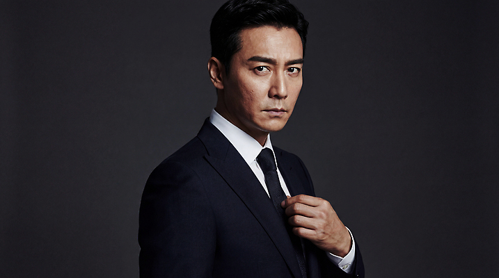 JPG 편집이미지 손 패션 남자 포즈 백그라운드 넥타이 표정 정장 카메라 검은색 비즈니스맨 전문 의료성형뷰티 스타일 편집실사 AI인물포토 AI콘텐츠 잡화 옷 컬러 비즈니스 사람 신체부위 전자제품 직장인 CG 파일형식 AI포토