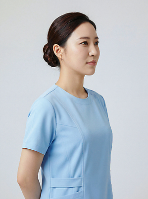 JPG 편집이미지 여자 백그라운드 유니폼 의학 조명 건강 병원 사람 환자 간호사 돌봄 역할 전문 의료성형뷰티 편집실사 AI인물포토 AI콘텐츠 옷 모션 의료진 CG 파일형식 AI포토