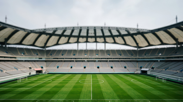 JPG 편집이미지 스포츠 하늘 협력 경기 잔디 운동 축구 경쟁 스타디움 경기장 축구장 연습 준비 흥미 편집실사 AI컴퓨터그래픽 AI콘텐츠 식물 컨셉 스포츠시설 건강 구기 CG 파일형식