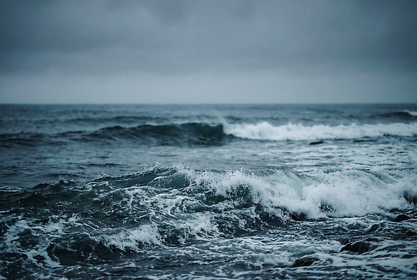 JPG 편집이미지 물결 파도 바다 자연 하늘 바람 날씨 해변 소리 수면 오후 수평선 편집실사 AI포토 AI콘텐츠 자연요소 물 CG 생태계 파일형식