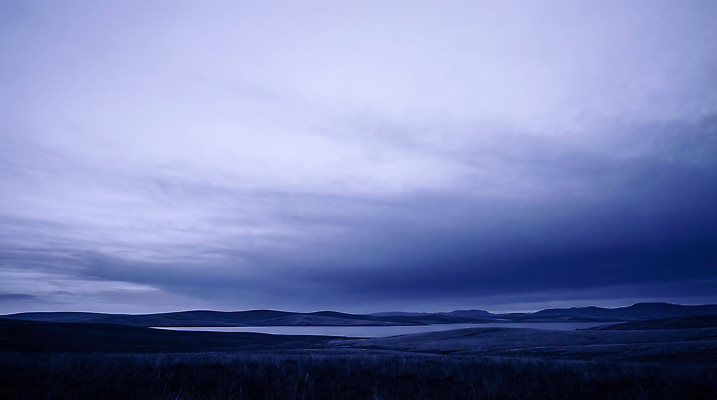 JPG 편집이미지 컬러 자연 하늘 풍경 물 공간 대기 저수지 저녁 땅 오브젝트 지평선 평야 이미지편집 AI컴퓨터그래픽 AI콘텐츠 자연요소 야간 생태계 파일형식