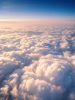 JPG 주간 구름 편집이미지 여행 자연 하늘 비행기 풍경 공중 햇빛 일출 일몰 비행 초승달 고도 편집실사 AI컴퓨터그래픽 AI콘텐츠 자연요소 항공교통 대중교통 태양 노을 달 CG 생태계 파일형식