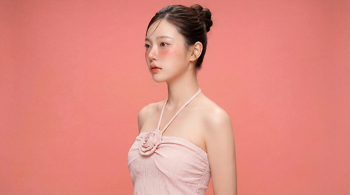 JPG 모델 편집이미지 드레스 여자 패션 분홍색 포즈 백그라운드 소녀 앞모습 촬영 피부 뷰티풀 의료성형뷰티 스타일 편집실사 AI인물포토 AI콘텐츠 옷 어린이 뷰포인트 컬러 사람 신체부위 CG 파일형식 AI포토