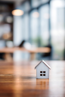 JPG 나무 편집이미지 디자인 가구 의자 탁자 조명 장식 인테리어 사무실 모형 책상 편집실사 AI컴퓨터그래픽 AI콘텐츠 식물 생활용품 비즈니스 CG 파일형식