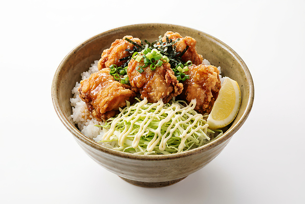 JPG 편집이미지 그릇 음식 재료 밥 반찬 요리 맛 레몬 양배추 간장 점심 카라아게 편집실사 AI포토 AI콘텐츠 가라아게동 식기 컨셉 채소 과일 튀김 양념 CG 덮밥 일본음식 파일형식