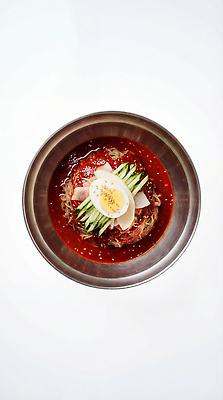 JPG 편집이미지 그릇 한식 음식 채소 오이 육류 요리 계란 면류 고추장 냉면 레시피 비빔냉면 편집실사 AI포토 AI콘텐츠 식기 식재료 여름음식 알 양념 CG 파일형식