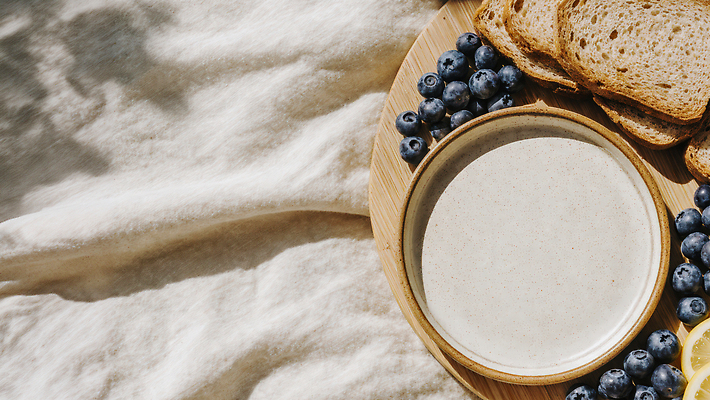 JPG 편집이미지 접시 음식 빵 과일 아침 건강 식사 아침식사 담요 준비 블루베리 브런치 요거트 편리함 먹거리 편집실사 AI포토 AI콘텐츠 주간 식기 컨셉 유제품 CG 파일형식