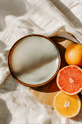 JPG 나무 편집이미지 접시 음식 오렌지 과일 탁자 아침 주방 아침식사 자몽 브런치 식사준비 편집실사 AI포토 AI콘텐츠 주간 식물 식기 가구 식사 CG 준비 파일형식