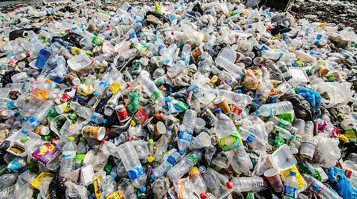 JPG 편집이미지 자연 환경 재활용 오염 쓰레기 폐기물 플라스틱 상승 지역 문제 자원 쓰레기장 해양오염 해양쓰레기 편집실사 AI인물포토 AI콘텐츠 컨셉 재질 환경오염 CG 친환경 생태계 파일형식 AI포토