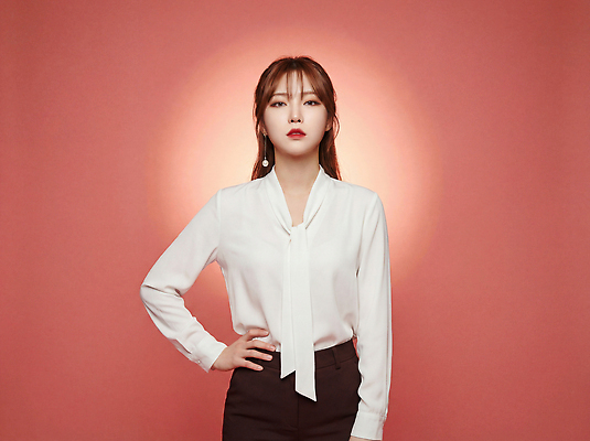 JPG 편집이미지 헤어스타일 손 여자 패션 포즈 장신구 사람 앞모습 촬영 비즈니스우먼 허리 의료성형뷰티 스타일 편집실사 AI인물포토 AI콘텐츠 뷰포인트 비즈니스 신체부위 직장인 CG 파일형식 AI포토