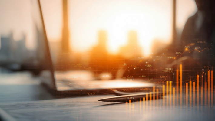 JPG 편집이미지 비즈니스 그래프 사람 노트북 컴퓨터 사무실 유행 디지털 스크린 자료 시장 저녁 주식 분석 투자 의료성형뷰티 AI인물포토 AI콘텐츠 컨셉 금융 전자제품 야간 파일형식 AI포토