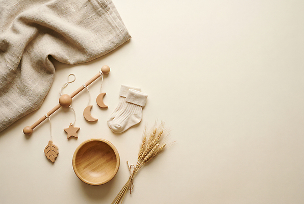 JPG 편집이미지 디자인 별 컬러 잎 양말 장식 아기용품 달 아기 신생아 출산 감각 보리 모빌 나무그릇 아기양말 편집실사 AI포토 AI콘텐츠 자연요소 식물 그릇 곡류 사람 목재 CG 오브젝트 파일형식