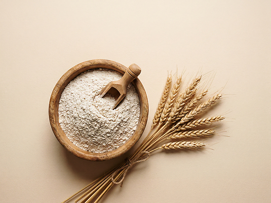 JPG 편집이미지 음식 식재료 재료 자연 건강 요리 농작물 가루 밀 유기농 밀가루 나무그릇 편집실사 AI포토 AI콘텐츠 그릇 웰빙 농업 곡류 목재 CG 생태계 파일형식