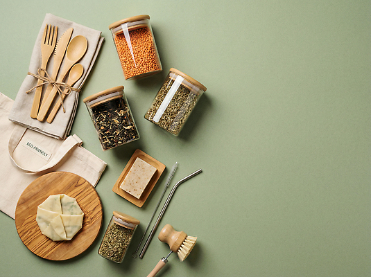 JPG 편집이미지 재료 자연 식탁 유리병 요리 환경 주방 도구 향신료 친환경 서빙 정리 팥 나무숟가락 생필품 친환경제품 ESG 편집실사 AI포토 AI콘텐츠 탁자 병_용기 숟가락 CG 오브젝트 생태계 경영 향미료 파일형식