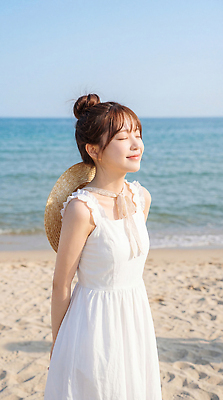 JPG 편집이미지 드레스 여자 감정 모래 바다 자연 하늘 휴식 미소 해변 물 여름 햇빛 즐거움 나시원피스 의료성형뷰티 편집실사 AI인물포토 AI콘텐츠 자연요소 옷 계절 원피스 컨셉 표정 사람 태양 CG 생태계 파일형식 AI포토