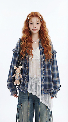 JPG 편집이미지 손 옷 여자 패션 인형 캐주얼 재킷 청바지 블라우스 체크무늬 길이 의료성형뷰티 스타일 Z세대 편집실사 AI인물포토 AI콘텐츠 상의 무늬 바지 사람 신체부위 외투 CG 세대 파일형식 AI포토