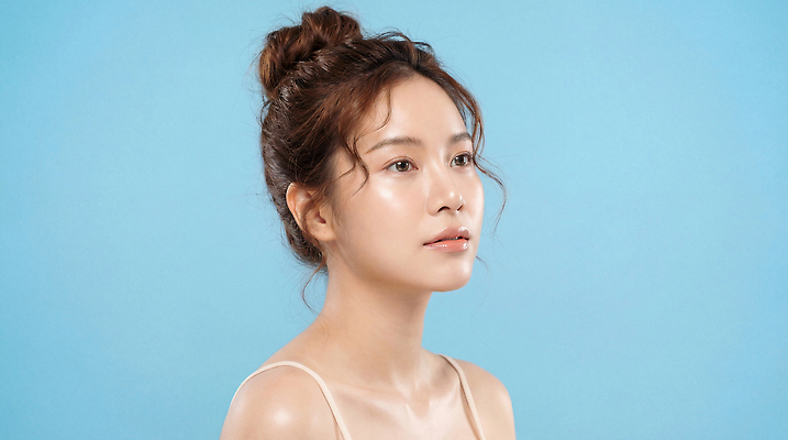 JPG 편집이미지 여자 얼굴 포즈 백그라운드 표정 동양인 파란색 머리 피부 뷰티풀 의료성형뷰티 스타일 편집실사 AI인물포토 AI콘텐츠 컬러 사람 인종 신체부위 CG 파일형식 AI포토