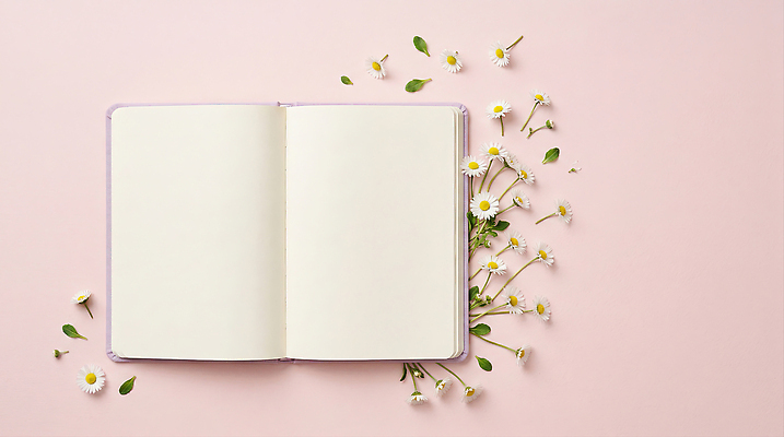 JPG 식물 편집이미지 디자인 꽃 여유 분홍색 자연 공책 봄 기록 데이지 정리 뷰티풀 창의성 편집실사 AI포토 AI콘텐츠 계절 감정 컬러 문구용품 CG 생태계 파일형식