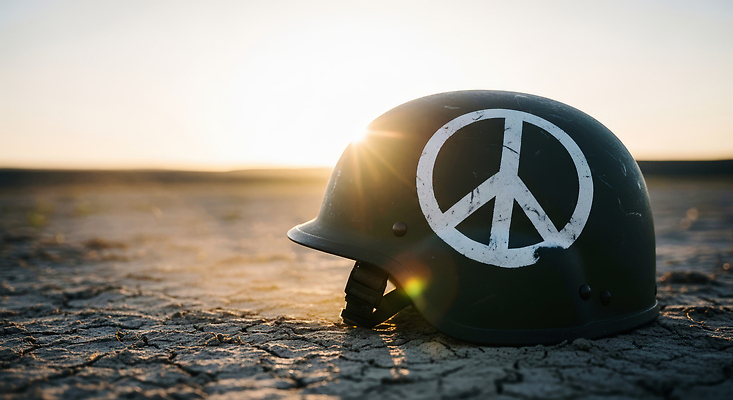 JPG 편집이미지 상징 태양 평화 환경 희망 고요 군인 역사 저녁 헬멧 땅 전쟁 피스마크 편집실사 AI포토 AI콘텐츠 자연요소 직업 기호 감정 컨셉 야간 보호장비 CG 국군 파일형식