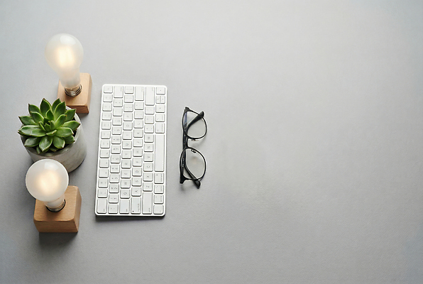 JPG 식물 편집이미지 디자인 안경 전구 휴식 조명 아이디어 기술 선물 장식 사무실 디지털 사무용품 키보드 책상 편집실사 AI포토 AI콘텐츠 잡화 가구 컨셉 비즈니스 문구용품 CG 파일형식