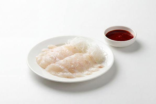 JPG 편집이미지 접시 한식 음식 식탁 요리 식사 생선회 신선 맛 해산물 준비 향 무채 광어회 편집실사 AI포토 AI콘텐츠 식기 컨셉 탁자 회 CG 파일형식