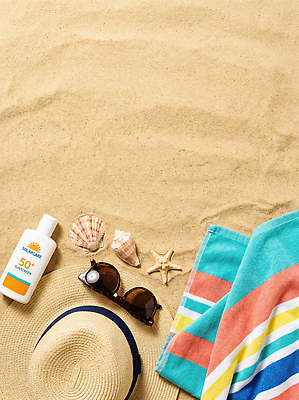 JPG 편집이미지 여행 조개 휴식 여름 수건 모래사장 수영용품 편집실사 AI포토 AI콘텐츠 계절 스포츠용품 바다 컨셉 어패류 위생용품 수영 CG 파일형식