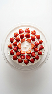 JPG 편집이미지 음식 딸기 회의 디저트 요리 장식 파티 케이크 흰색 원형 생일 배열 제빵 딸기케이크 휘핑크림 편집실사 AI포토 AI콘텐츠 도형 기념일 컬러 과일 비즈니스 이벤트 제과제빵 크림 CG 휘핑 파일형식