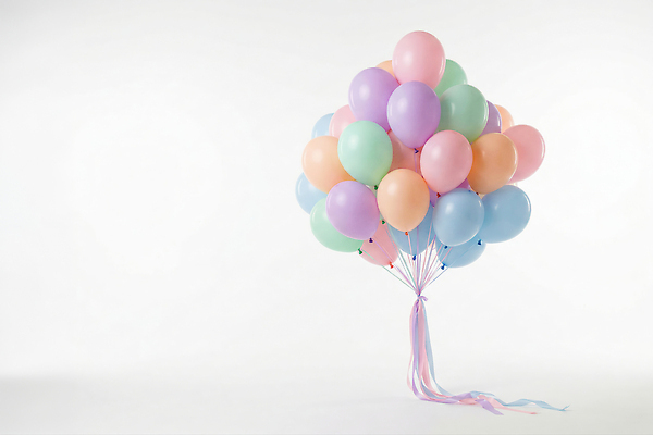 JPG 편집이미지 기념일 리본 백그라운드 이벤트 장식 파티 모임 흰색 생일 풍선 파스텔 편집실사 AI컴퓨터그래픽 AI콘텐츠 컬러 학용품 CG 파일형식