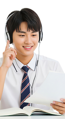 JPG 편집이미지 학생 교육 교복 종이 남학생 교실 청소년 학습 헤드폰 듣기 집중 의료성형뷰티 편집실사 AI인물포토 AI콘텐츠 옷 남자 음향기기 컨셉 학교 모션 사람 CG 파일형식 AI포토