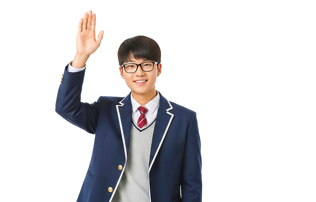 JPG 편집이미지 학생 손 교육 교복 남학생 학교 청소년 표정 웃음 친구 인사 의료성형뷰티 편집실사 AI인물포토 AI콘텐츠 옷 남자 관계 사람 신체부위 예절 CG 파일형식 AI포토