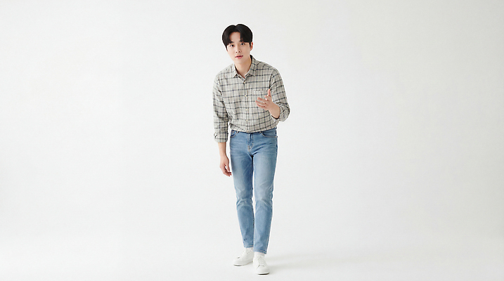 옷 백그라운드 모션 사람 성인 흰색 CG 파일형식 AI포토 남자 캐주얼 스튜디오 걷기 흰배경 패션 포즈 모델 편집실사 JPG 편집이미지 청년 AI인물포토 AI콘텐츠 의료성형뷰티