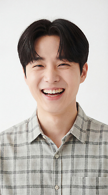 감정 셔츠 표정 사람 성인 CG 파일형식 AI포토 남자 미소 체크셔츠 웃음 스튜디오 즐거움 편집실사 JPG 편집이미지 청년 AI인물포토 AI콘텐츠 의료성형뷰티