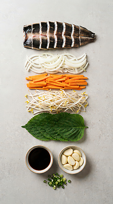 JPG 편집이미지 채소 재료 양파 마늘 요리 식사 당근 면류 배추 준비 콩나물 고등어 장어구이 쪽파 편집실사 AI포토 AI콘텐츠 음식 뿌리채소 어류 장어 CG 생선요리 나물 파 파일형식