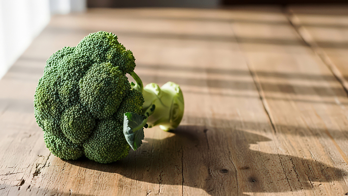 JPG 나무 편집이미지 채소 재료 탁자 건강 그림자 요리 햇빛 식사 신선 브로콜리 유기농 편집실사 AI포토 AI콘텐츠 식물 웰빙 가구 태양 CG 파일형식