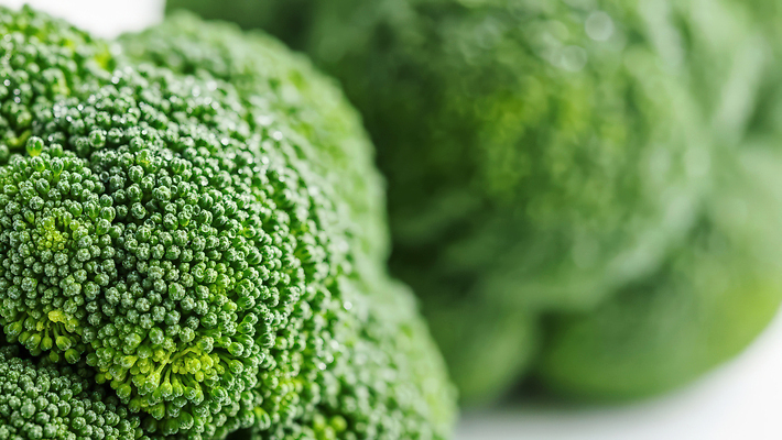 JPG 편집이미지 음식 채소 재료 자연 탁자 건강 요리 농작물 식사 신선 브로콜리 유기농 식단 매대 편집실사 AI포토 AI콘텐츠 웰빙 가구 농업 CG 생태계 파일형식