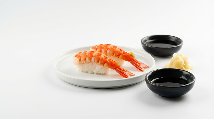 JPG 편집이미지 음식 새우 식사 초밥 고추냉이 해산물 간장 새우초밥 일본음식 편집실사 AI포토 AI콘텐츠 갑각류 양념 CG 파일형식