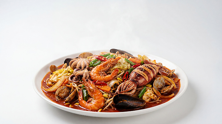 JPG 편집이미지 접시 한식 음식 채소 조개 새우 해물요리 맛 해산물 오징어 볶음 해물찜 편집실사 AI포토 AI콘텐츠 식기 컨셉 어패류 연체동물 갑각류 수중동물 CG 찜 파일형식