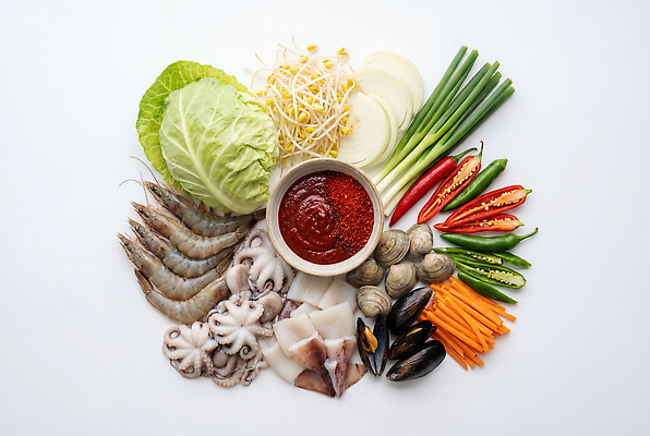 JPG 편집이미지 채소 재료 고추 양파 조개 새우 요리 당근 해산물 오징어 준비 양배추 대파 해물찜 편집실사 AI포토 AI콘텐츠 어패류 연체동물 뿌리채소 갑각류 수중동물 CG 찜 파 파일형식