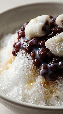 JPG 편집이미지 음식 디저트 한국 물 여름 얼음 달콤 맛 차가움 팥 팥빙수 편집실사 AI포토 AI콘텐츠 자연요소 계절 아시아 컨셉 CG 빙수 파일형식