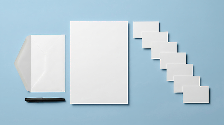 JPG 편집이미지 디자인 종이 편지봉투 필기구 펜 사무용품 편지지 책상 준비 문서 목업 편집실사 AI포토 AI콘텐츠 가구 문구용품 봉투 편지 CG 파일형식