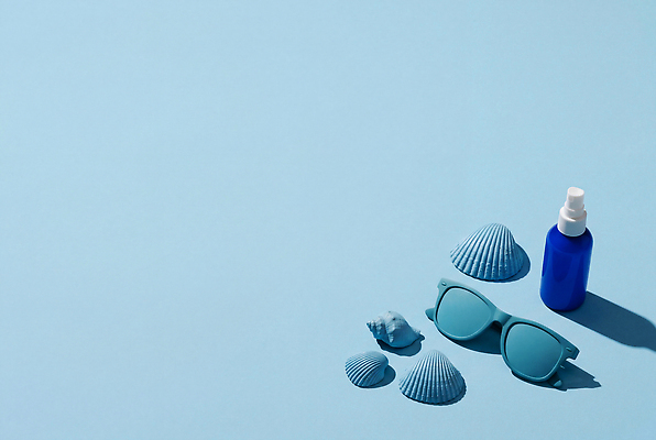 JPG 편집이미지 조개 파란색 선글라스 선크림 오브젝트 의료성형뷰티 편집실사 AI인물포토 AI콘텐츠 안경 컬러 어패류 화장품 CG 파일형식 AI포토