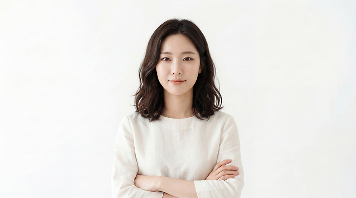 JPG 편집이미지 여자 앞모습 팔짱 촬영 흰배경 의료성형뷰티 편집실사 AI인물포토 AI콘텐츠 뷰포인트 백그라운드 모션 사람 흰색 CG 파일형식 AI포토