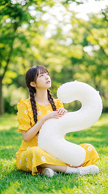 JPG 나무 편집이미지 원피스 공원 여자 자연 하늘 풍경 초원 여름 즐거움 놀기 의료성형뷰티 편집실사 AI인물포토 AI콘텐츠 식물 옷 계절 공공시설 감정 모션 사람 CG 생태계 파일형식 AI포토