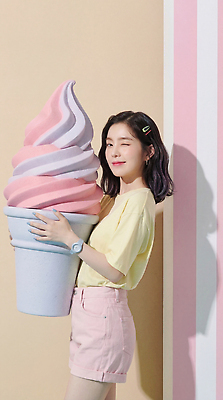 JPG 편집이미지 여자 패션 아이스크림 윙크 미소 모형 사진촬영 의료성형뷰티 편집실사 AI인물포토 AI콘텐츠 디저트 표정 사람 촬영 CG 파일형식 AI포토